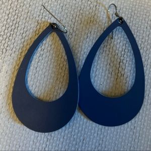 Nickel and Suede size medium cutout